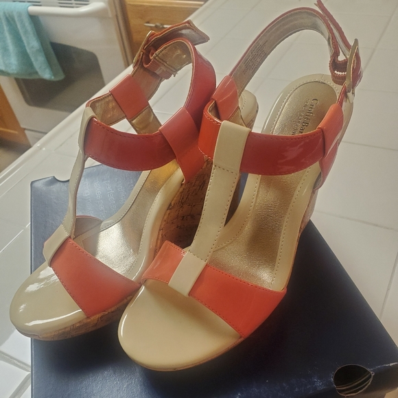 Orange, peach and white wedges - Picture 3 of 3